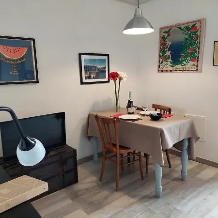 La Casa Sul Porto * Лавено-Момбелло