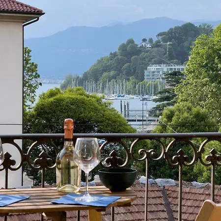 La Casa Sul Porto Апартаменты Лавено-Момбелло