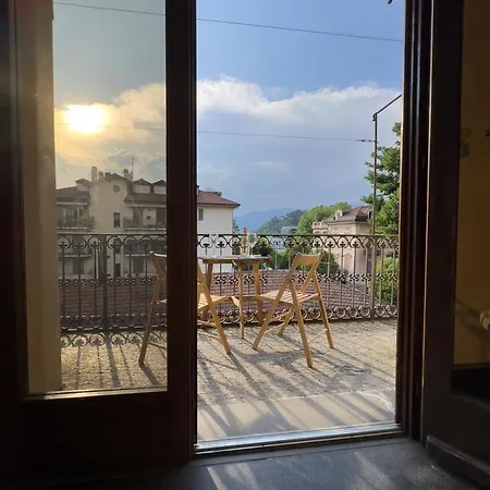 La Casa Sul Porto * Лавено-Момбелло