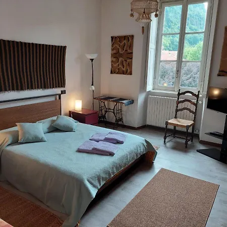 La Casa Sul Porto Apartament *